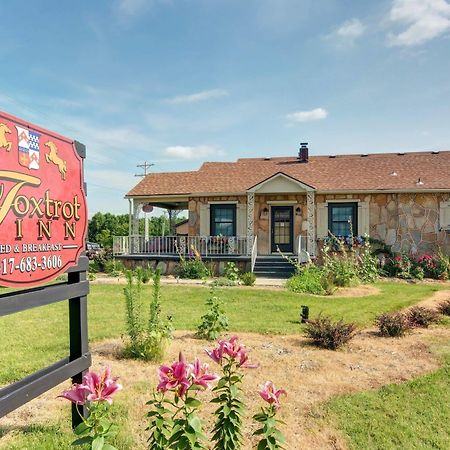 The Foxtrot Inn Ava Екстериор снимка